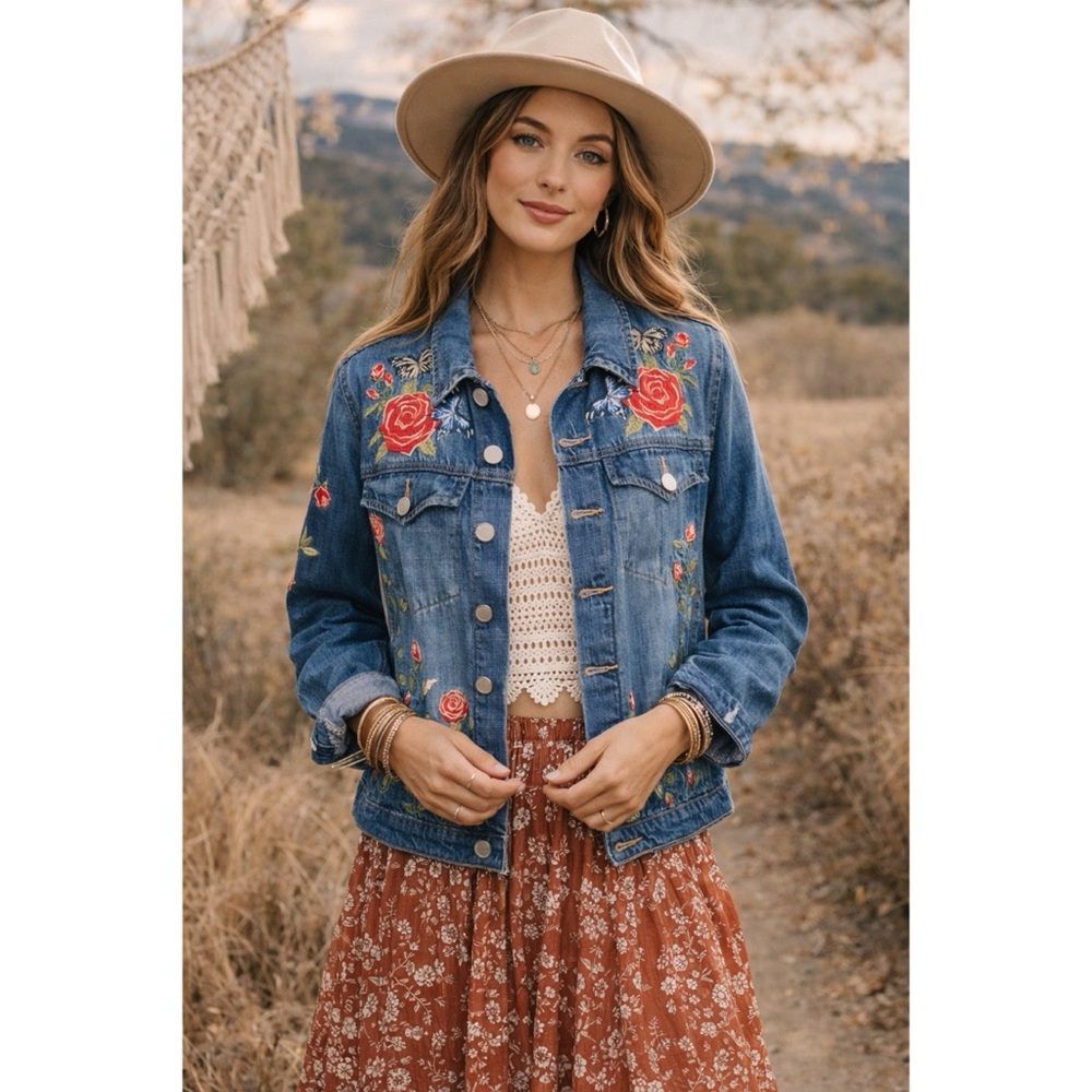 Blank NYC Embroidered Denim Jean Jacket Roses Tiger Butterflies Sz S